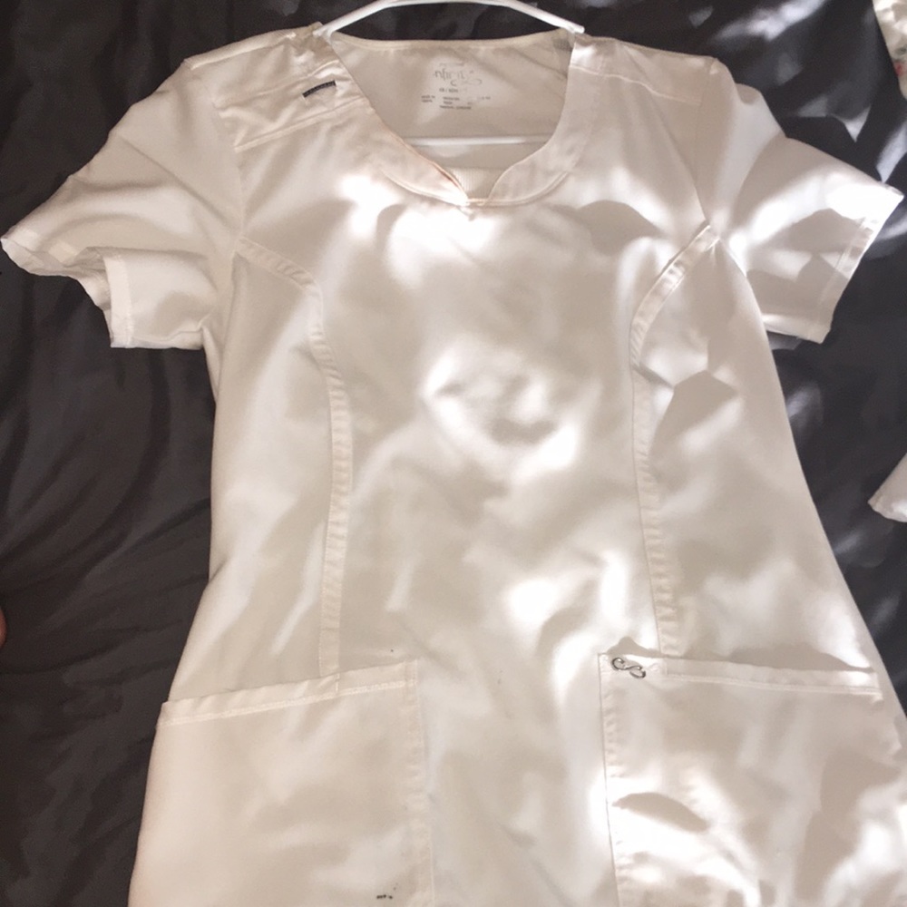 White infinity scrub/ excellent quality